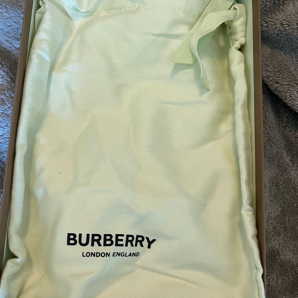 Burberry Sling Back flats - Picture 7 of 13